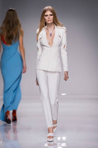 Atelier Versace Spring Summer 2016 Collection at PFW